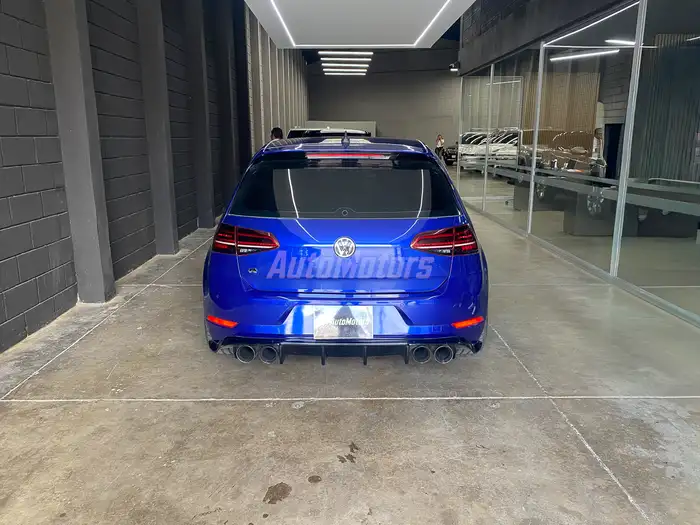 2018 Volkswagen GOLF — 4