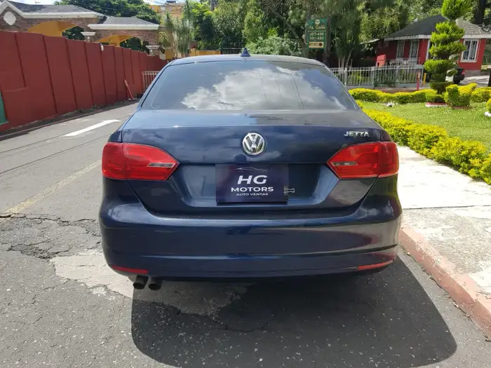 2014 Volkswagen JETTA — 4