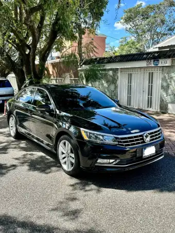 2016 Volkswagen PASSAT