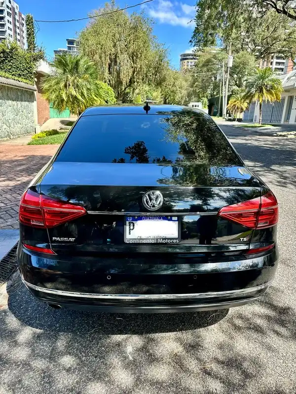 2016 Volkswagen PASSAT — 3