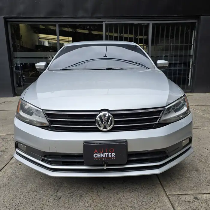 2015 Volkswagen JETTA — 2