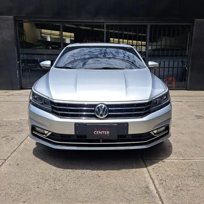 2016 Volkswagen PASSAT — 2