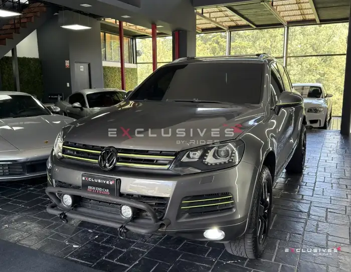 2012 Volkswagen TOUAREG — 3