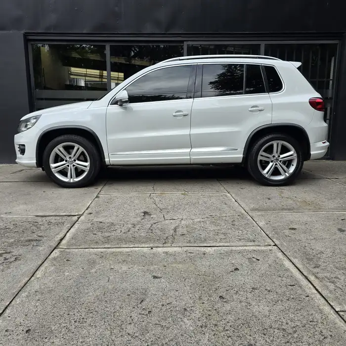 2016 Volkswagen Tiguan — 3