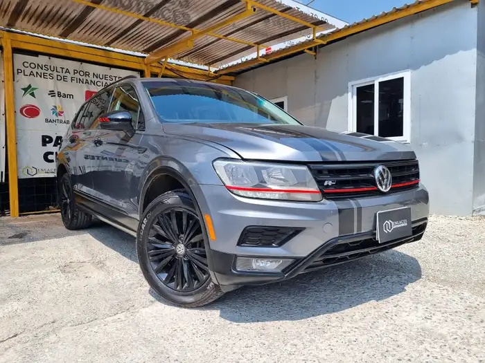 2018 Volkswagen Tiguan — 1