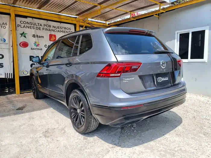 2018 Volkswagen Tiguan — 4