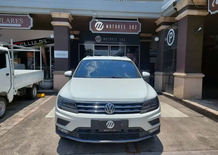 2019 Volkswagen Tiguan — 2