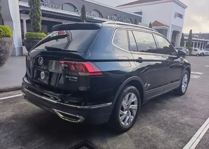 2022 Volkswagen Tiguan — 3