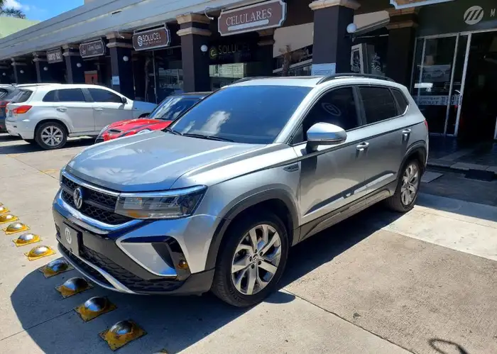 2022 Volkswagen Taos — 1