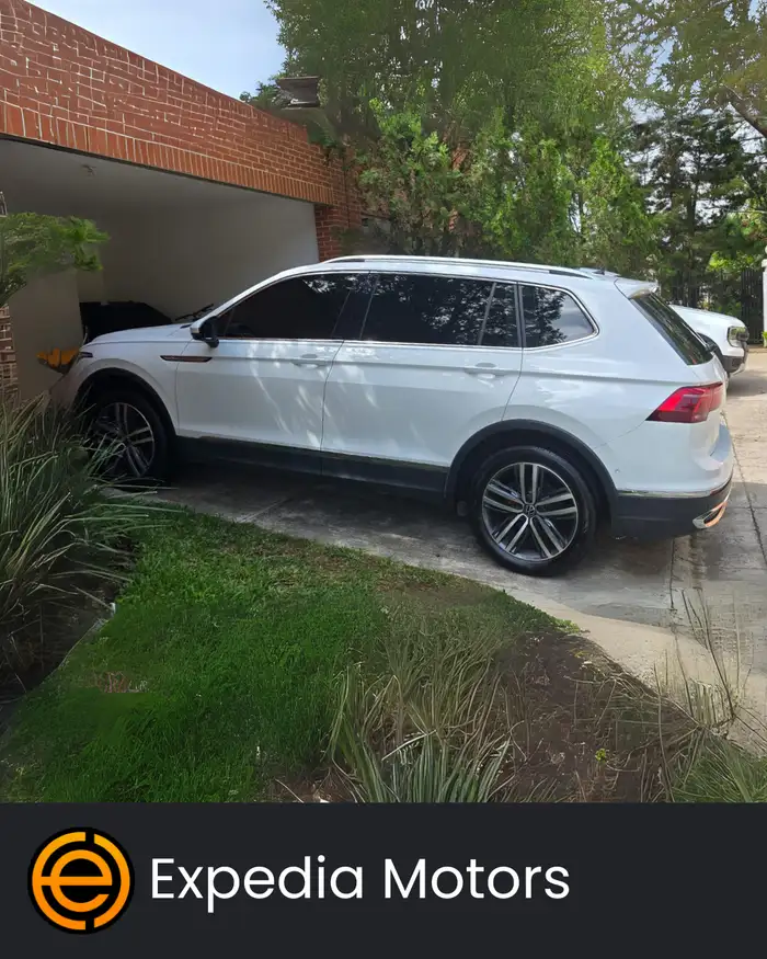 2023 Volkswagen Tiguan — 3