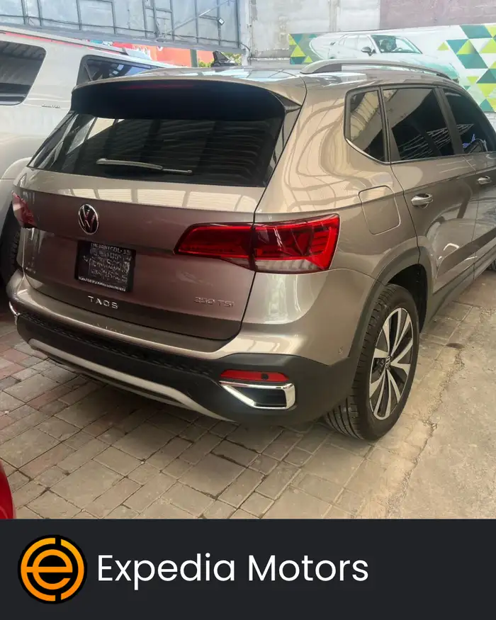 2023 Volkswagen Taos — 3