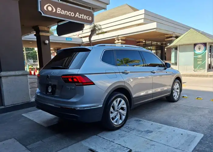2023 Volkswagen Tiguan — 4