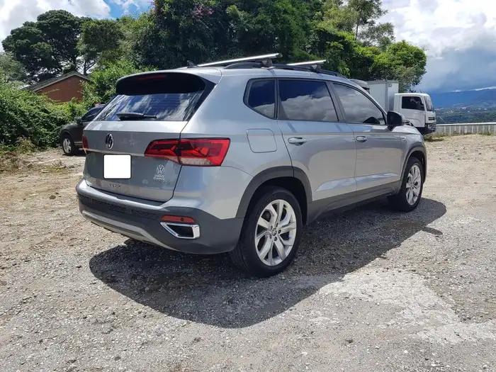 2022 Volkswagen Taos — 3