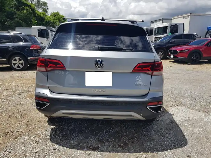 2022 Volkswagen Taos — 4