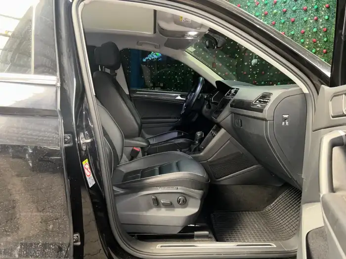 2018 Volkswagen Tiguan — 2