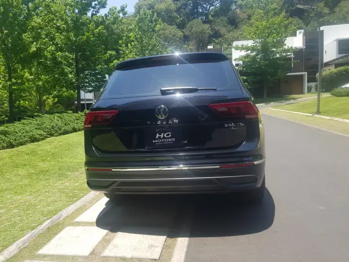 2023 Volkswagen Tiguan — 4