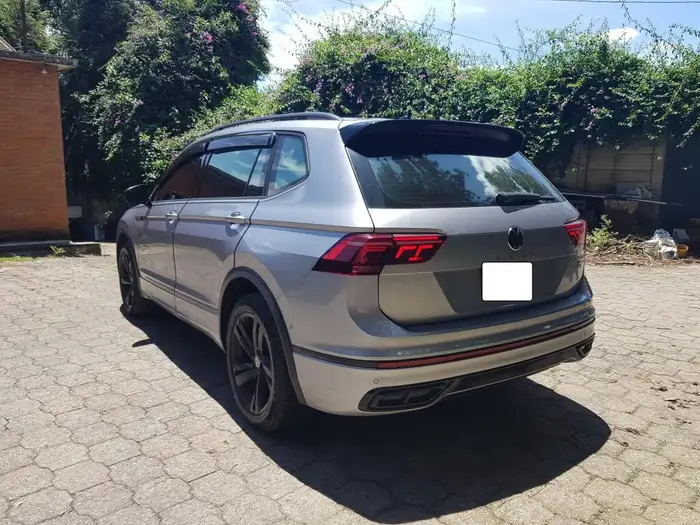 2024 Volkswagen Tiguan RLINE — 4