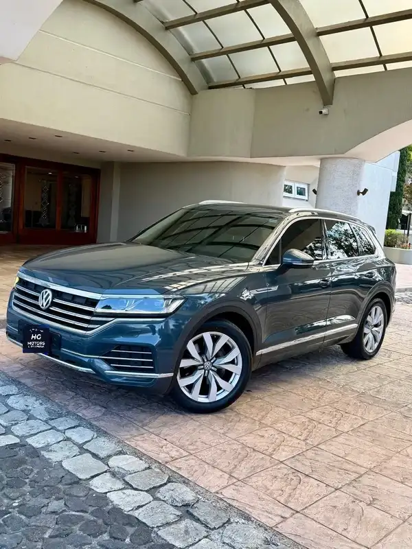 2020 Volkswagen TOUAREG — 1