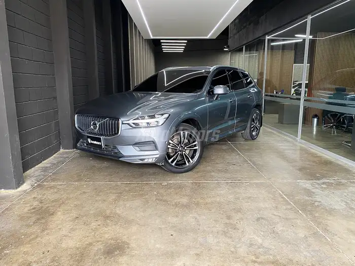 2020 Volvo XC60 — 1