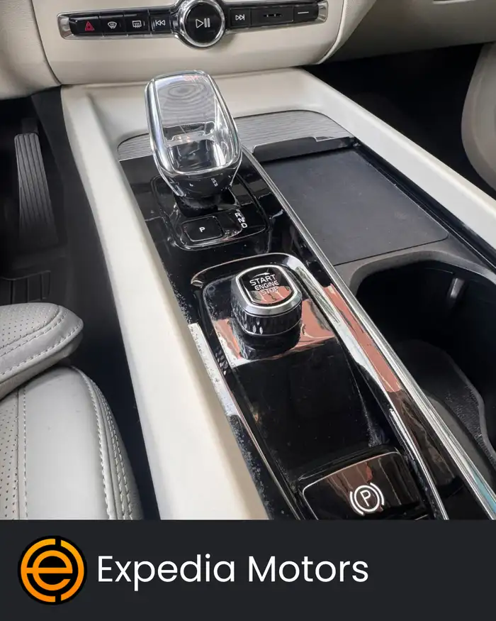 2023 Volvo XC60 — 3