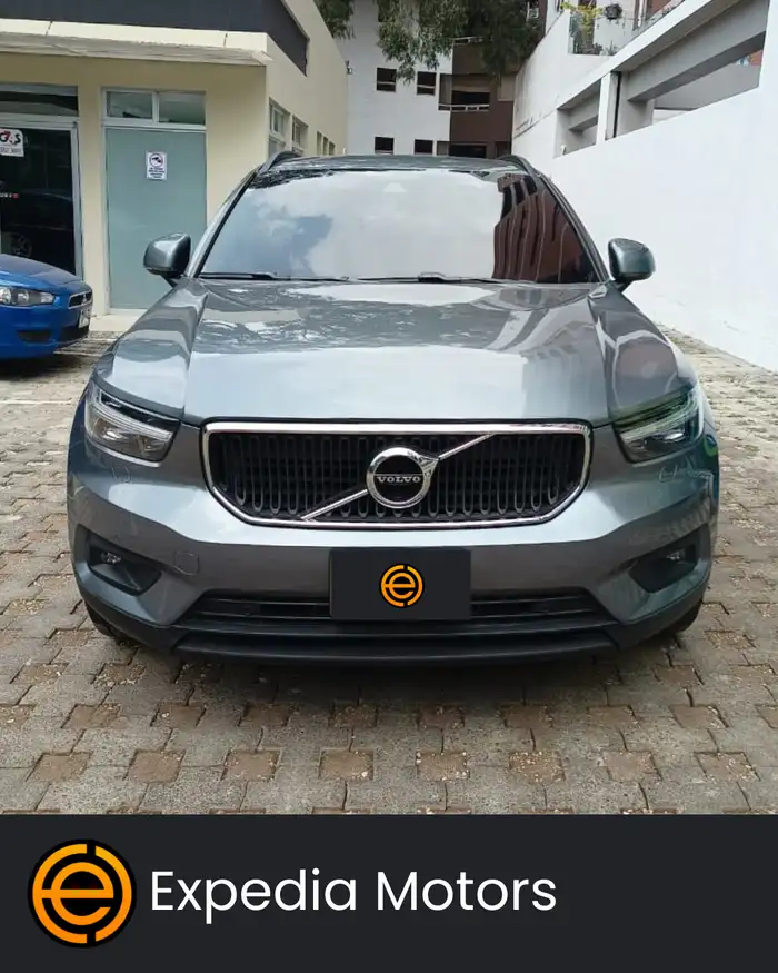 2019 Volvo XC40 — 2