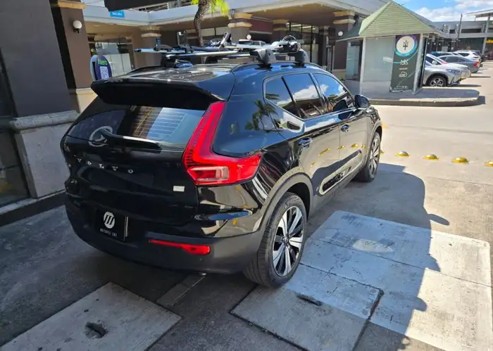 2023 Volvo XC40 — 4
